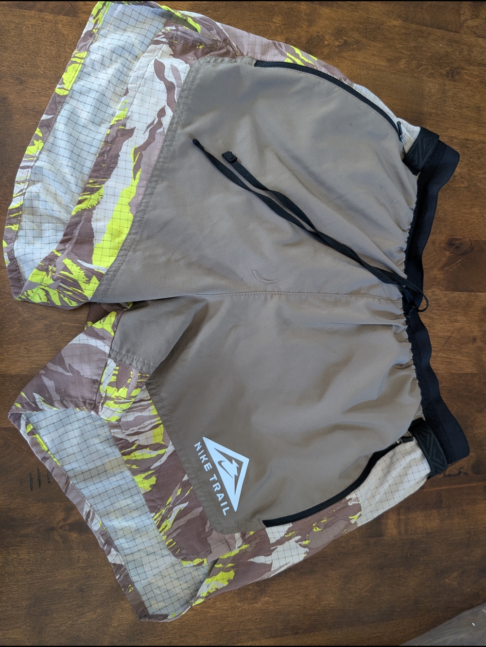Nike Trail Men's Grey & Camo Running Shorts